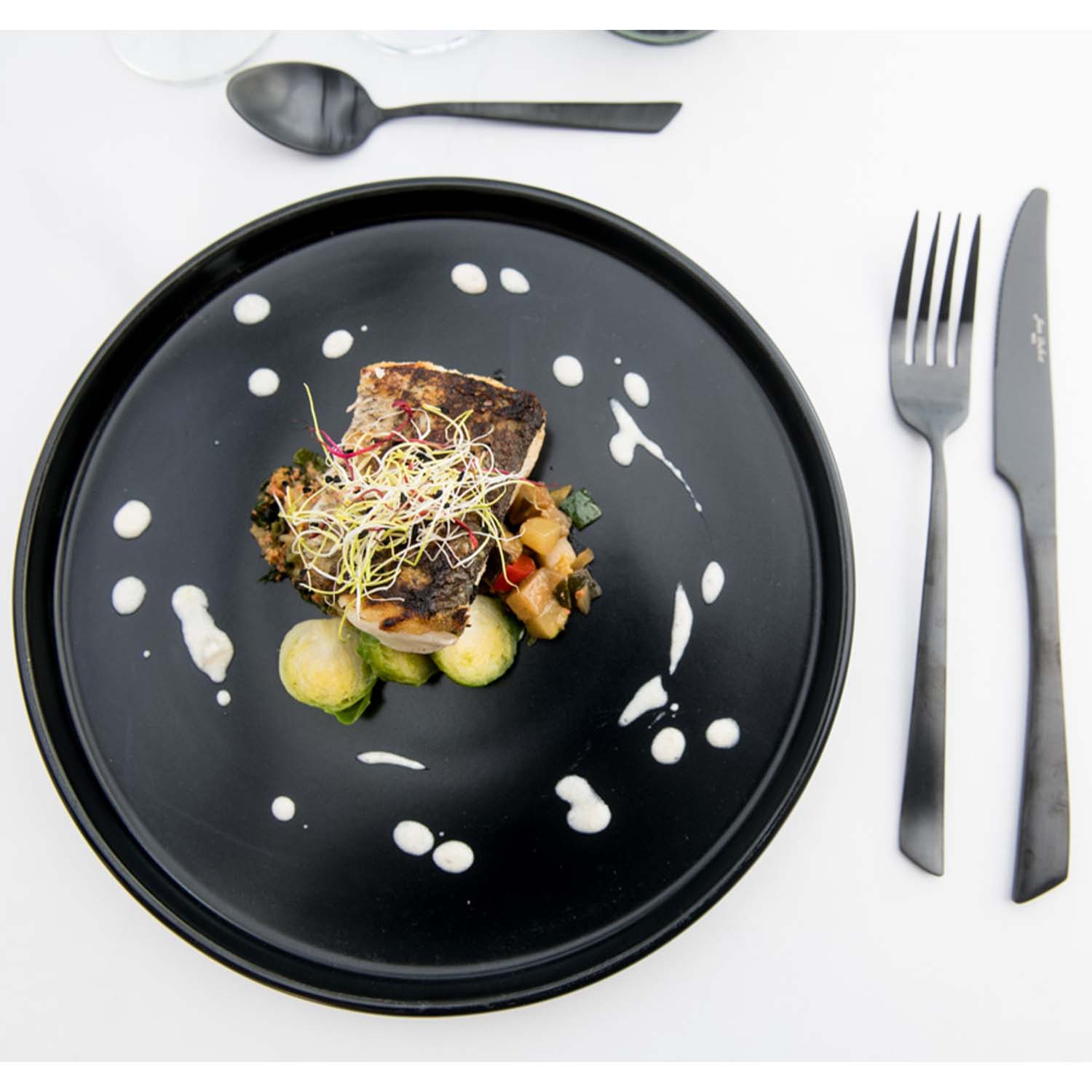 Assiette Noire
