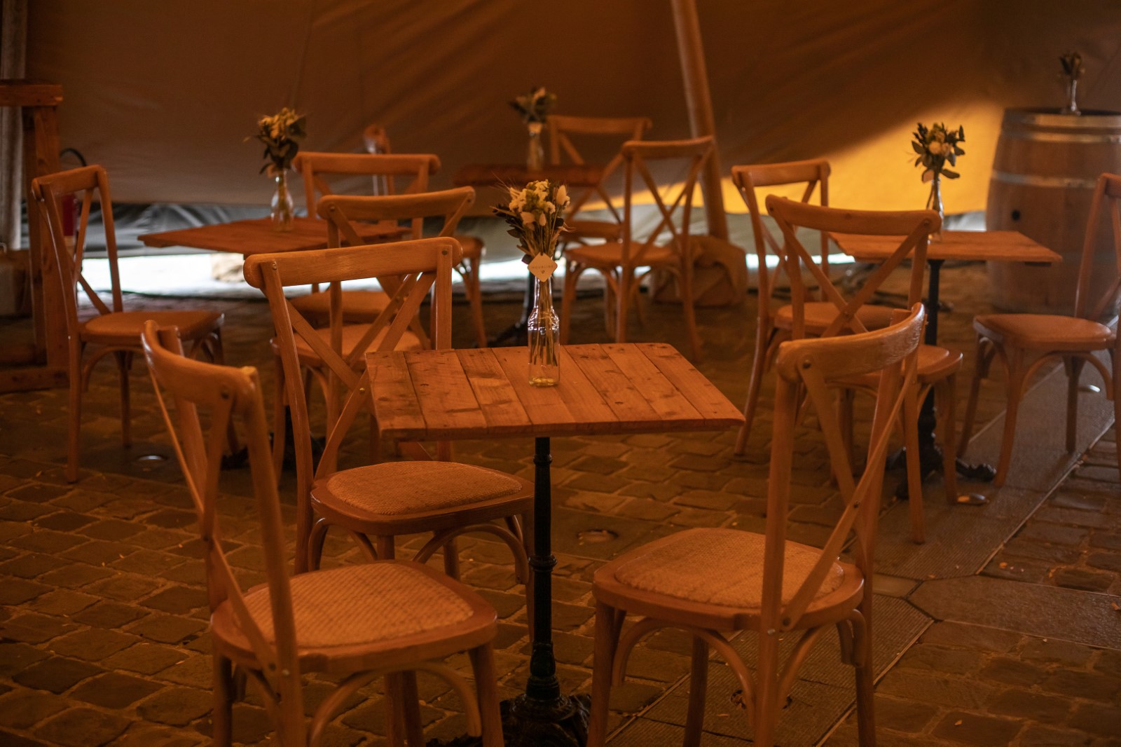 Table Bistrot Et Dos Croises